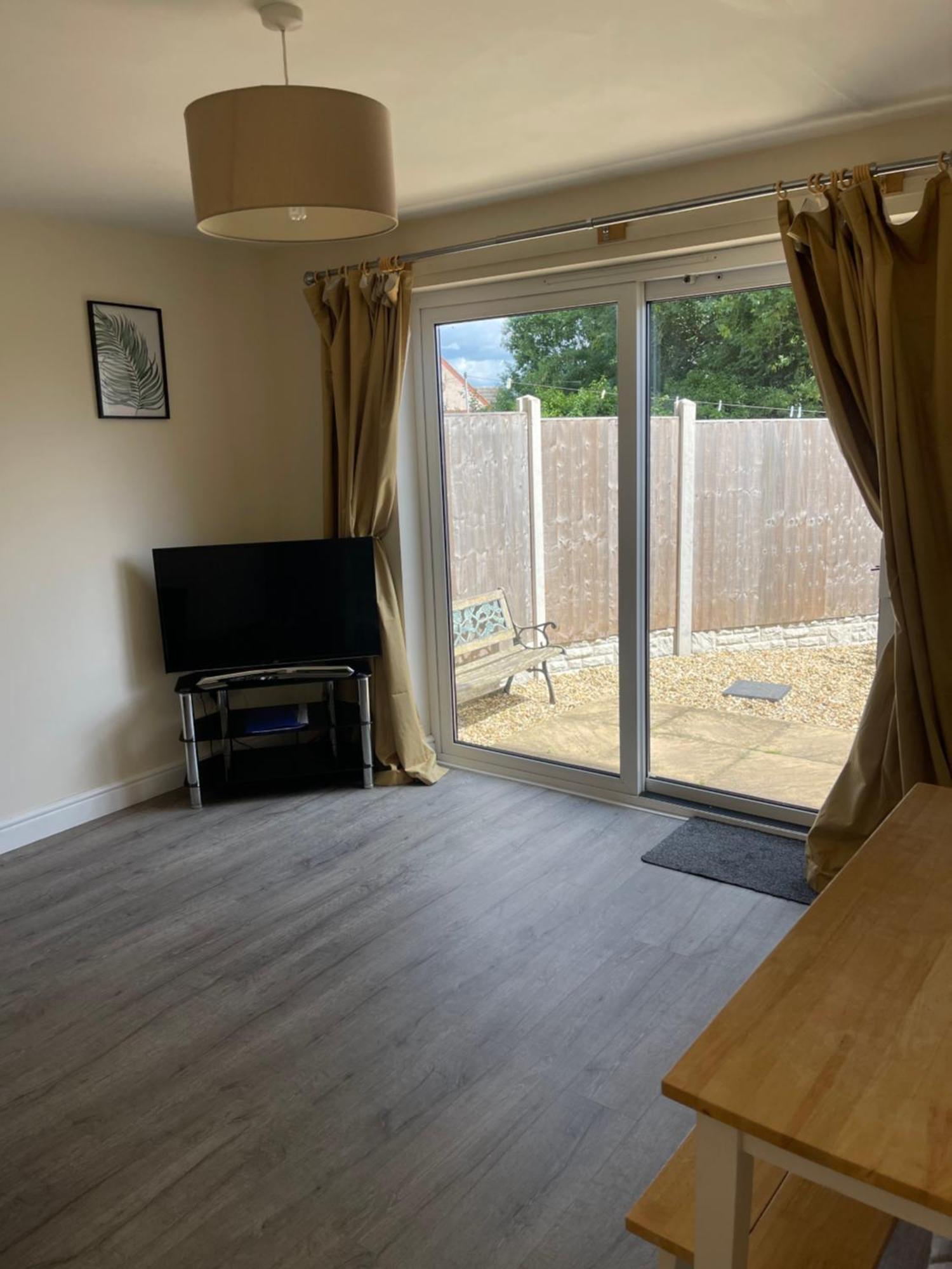 House Number 4 Sleeps Up To 4 With Smart Tvs In Every Room Wellington  Exteriör bild